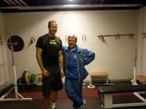 Tero ja Keijo punttitreeneissä