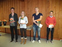 Vuodelta 2013
Hyvistä tuloksista palkittuja urheilijoita vas. Joona, Anna, Ville ja Joonas